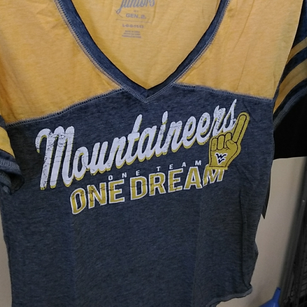 West Virginia Mountaineers t-shirt